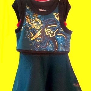 2 Disney descendants dresses sz 4/5
